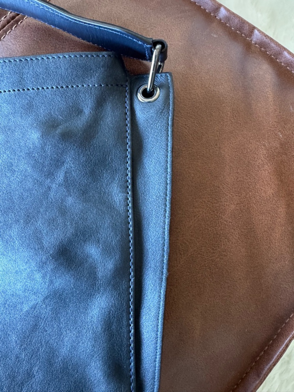 Longchamp Black Leather Shoulder Bag - Picture 6 of 9